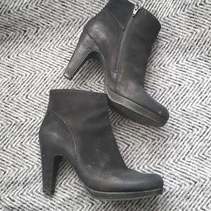 Steve Madden Limitles Black Platform Heeled Ankle Boots – Size 38